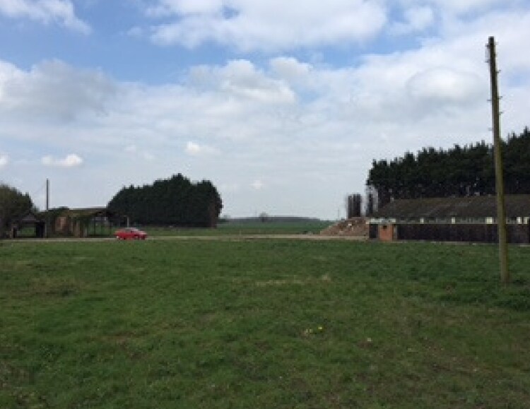 Forest Farm, Pinvin for sale - Primary Photo - Image 1 of 1