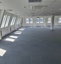 Church Walk, Burgess Hill to rent Interior Photo- Image 2 of 7