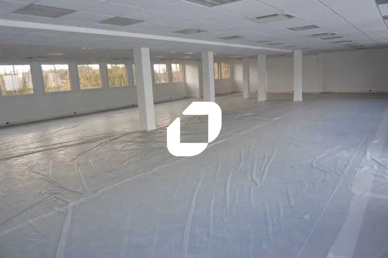 8 Avenue Leon Harmel, Antony to rent Interior Photo- Image 1 of 9