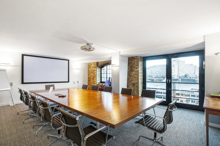 Shad Thames, London for rent - Interior Photo - Image 3 of 25