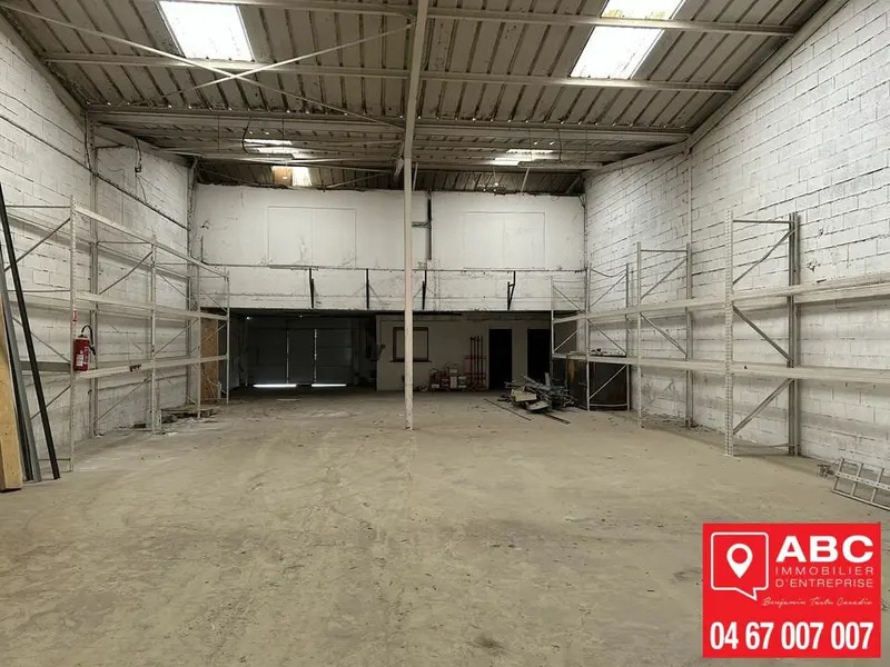 Vente Local d'activités 1 177 m² - Photo 1