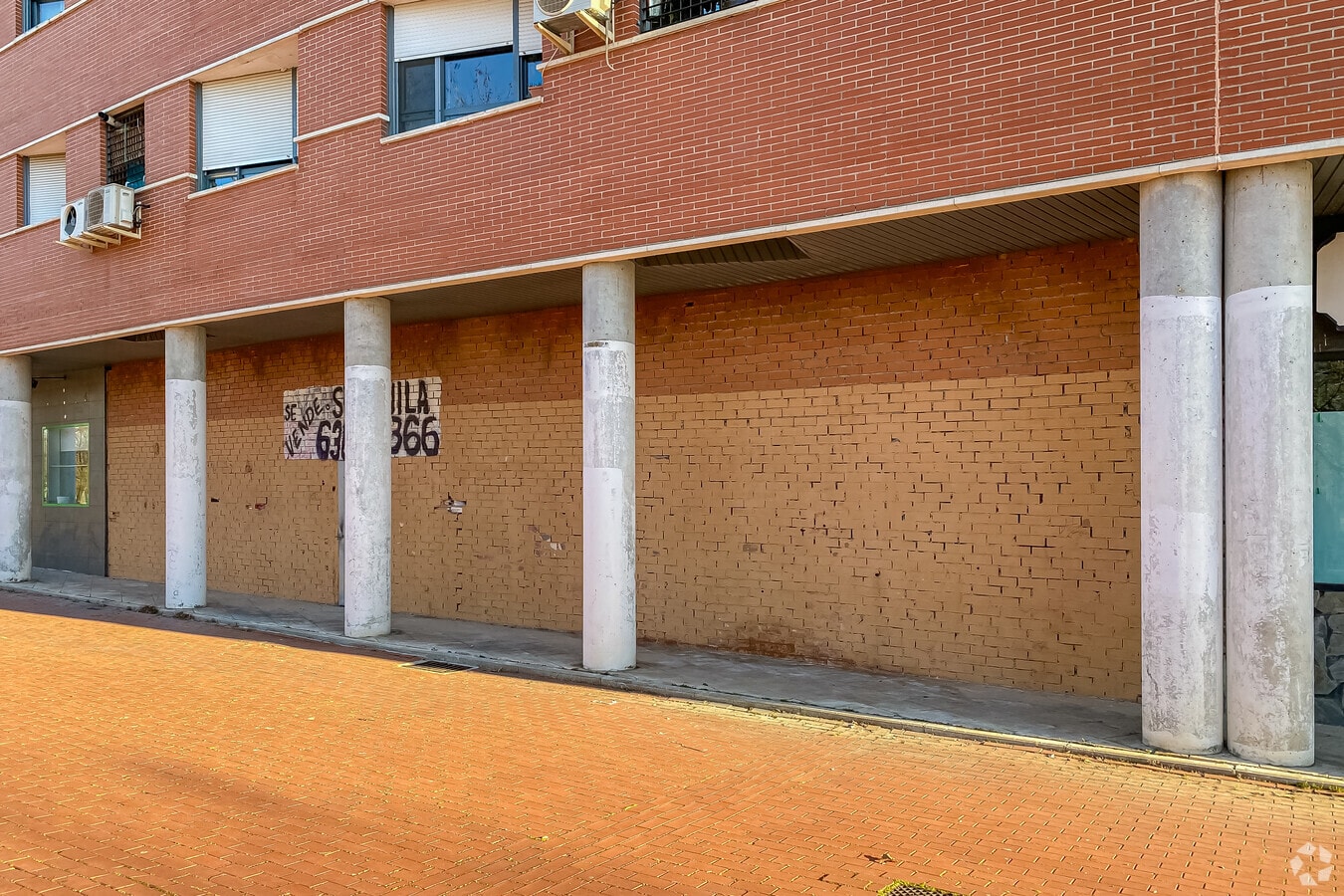 Calle Alcalde Pablo Montero y Montero, 1, Leganés, MAD 28914 - Unit Puerta 02, Esc. 4 -  - Interior Photo - Image 2 of 2
