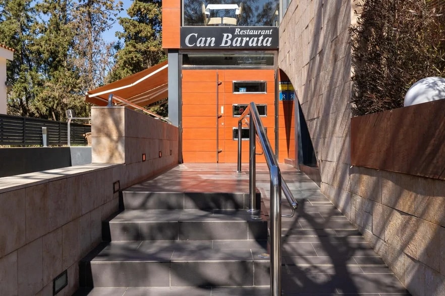 Carrer Can Barata, 8, Sant Cugat del Vallès, Barcelona for sale - Building Photo - Image 2 of 41