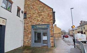 15-17 White Hart Ct, St Ives to rent Building Photo- Image 2 of 10