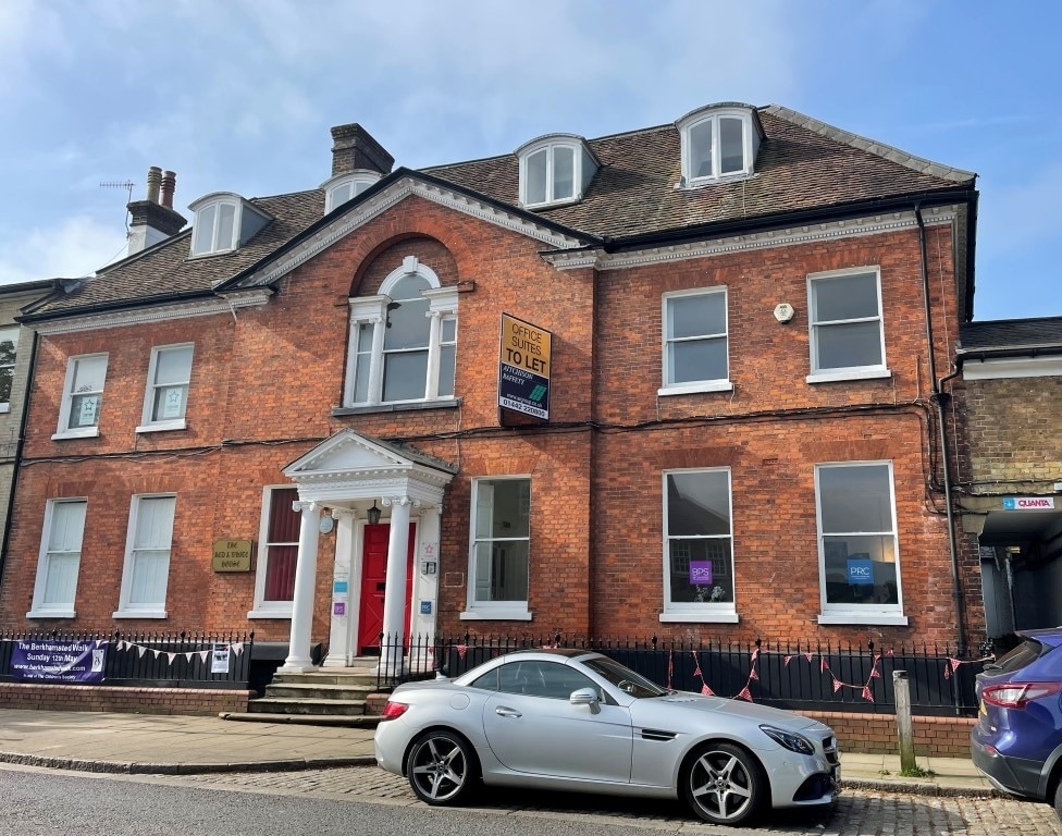 111-113 High St, Berkhamsted to rent Building Photo- Image 1 of 4