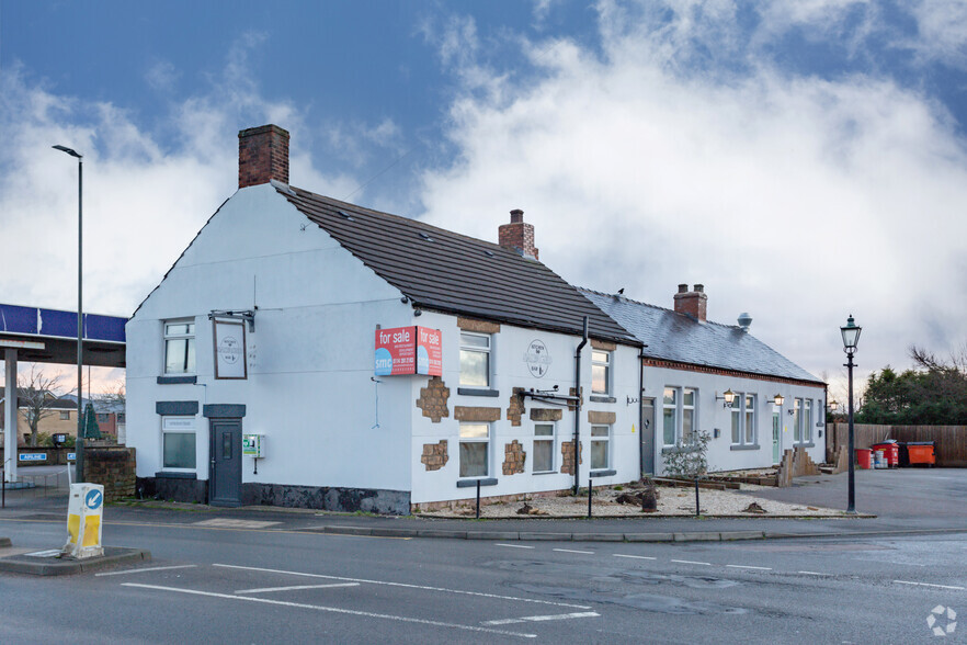 Crown St, Clowne for rent - Primary Photo - Image 1 of 4