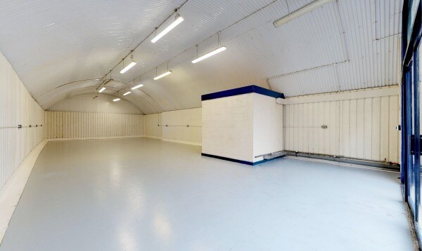 Three Colts Ln, London for sale Primary Photo- Image 1 of 1