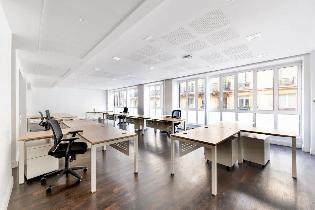 Co-working Space in Paris to rent Interior Photo- Image 1 of 8