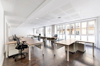 Co-working Space in Paris to rent Interior Photo- Image 1 of 8