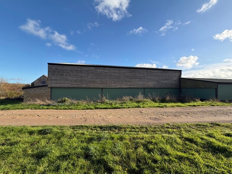 Crossdale St, Northrepps to rent - Building Photo - Image 2 of 4