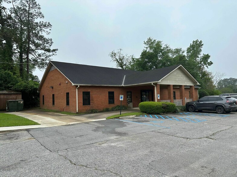 1182 5th St SE, Cairo, GA for rent - Primary Photo - Image 1 of 2