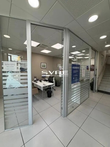 Office in Marseille to rent - Interior Photo - Image 3 of 14