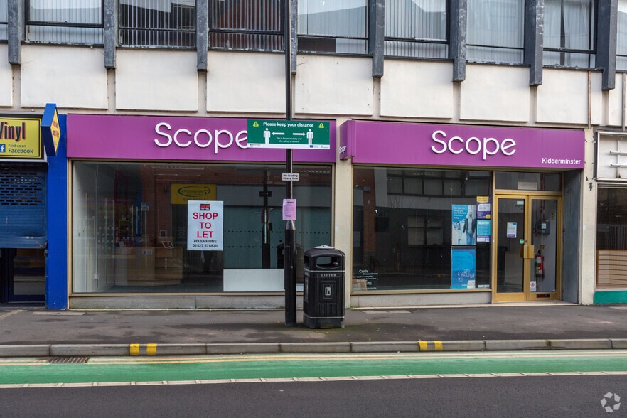 25-27 Worcester St, Kidderminster to rent - Building Photo - Image 1 of 3