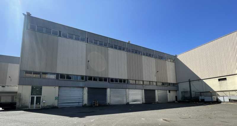 Light Industrial in Garges-lès-Gonesse to rent Building Photo- Image 1 of 6