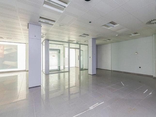 Tarragona, TAR 43007 - Unit Pt02 - - Interior Photo - Image 1 of 18