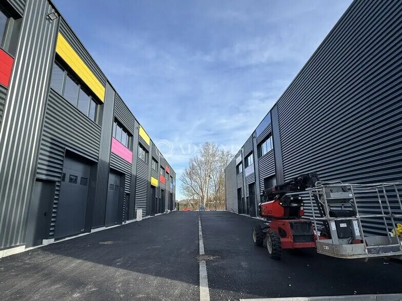 Light Industrial in Bischheim to rent - Building Photo - Image 2 of 9