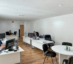 Constantine Way, Milton Keynes to rent Interior Photo- Image 2 of 2