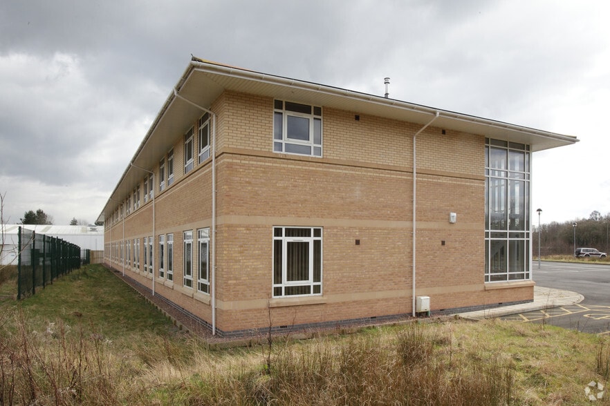 Lakeside Ct, Cwmbran to rent - Building Photo - Image 2 of 4