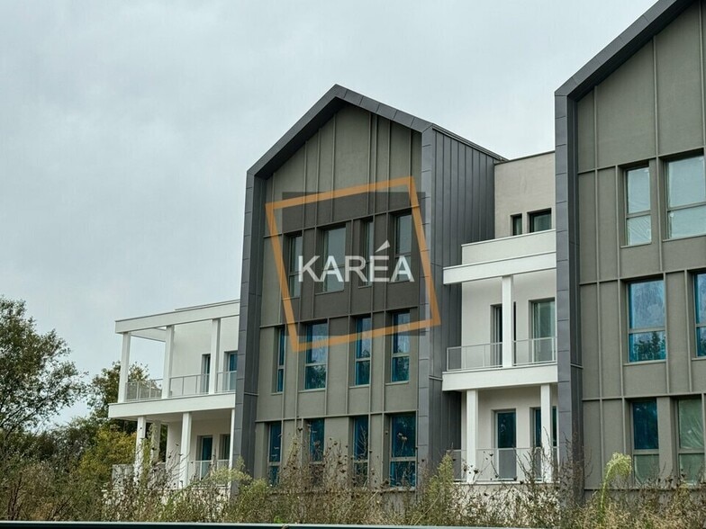 Office in Serris to rent - Building Photo - Image 3 of 5