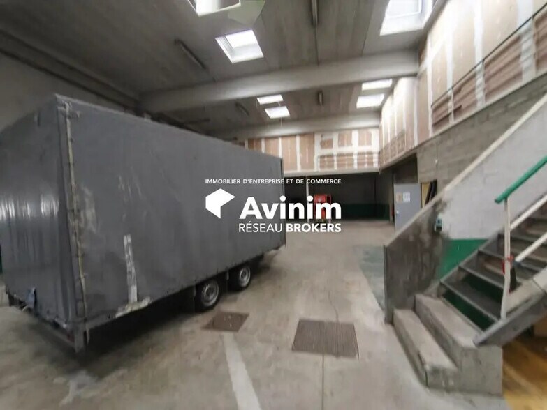 Industrial in Vert to rent - Interior Photo - Image 2 of 11