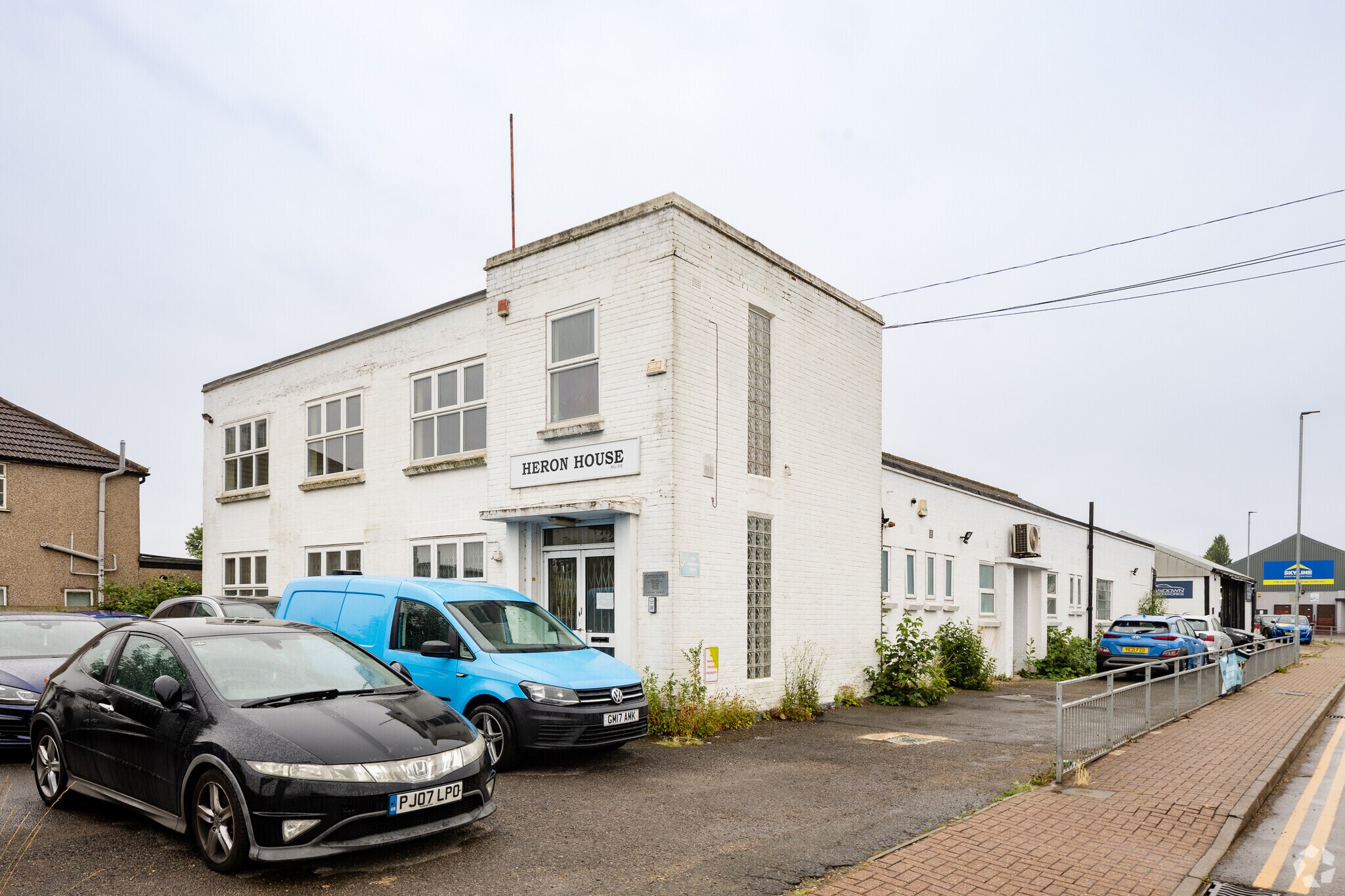 86-88 Hampton Rd W, Feltham for sale Primary Photo- Image 1 of 3