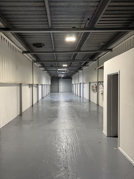 Durban Rd, Bognor Regis to rent - Building Photo - Image 2 of 3