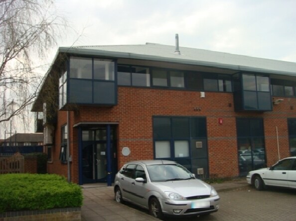 Church Rd, Mitcham for sale Primary Photo- Image 1 of 1