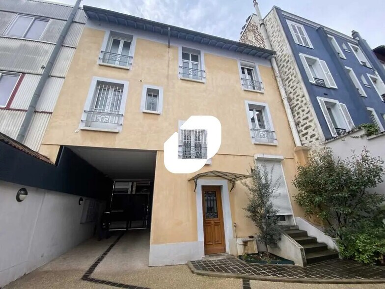 Office in Montrouge to rent - Building Photo - Image 1 of 11
