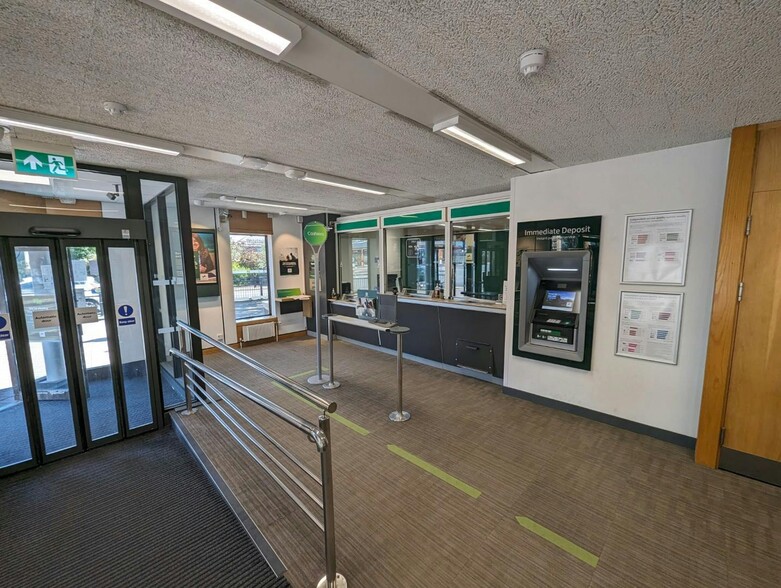 38 Chapel Ln, Liverpool to rent - Building Photo - Image 3 of 27