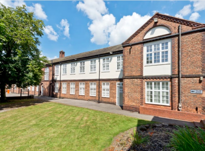 Redfern Rd, Birmingham to rent Building Photo- Image 1 of 5