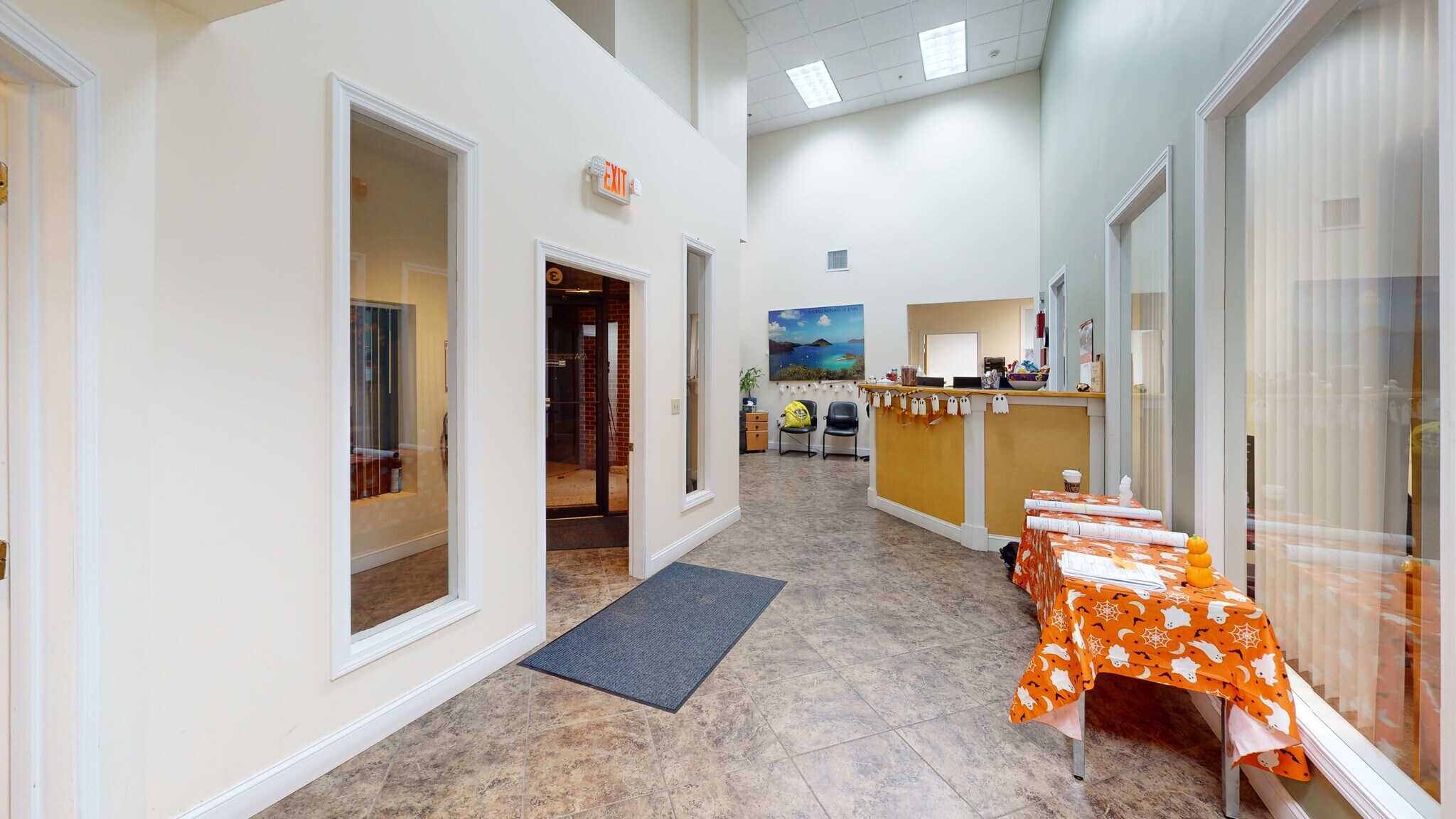 10 Commerce Park N, Bedford, NH to rent Interior Photo- Image 1 of 16