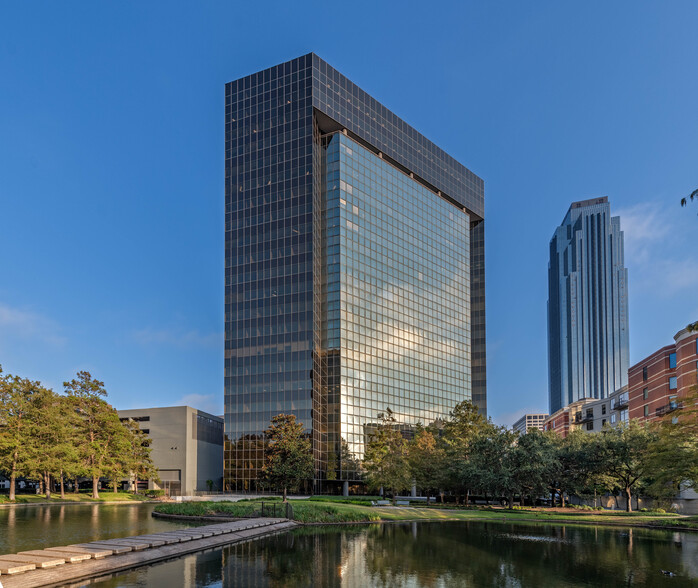 3040 Post Oak Blvd, Houston, TX for sale - Building Photo - Image 1 of 23