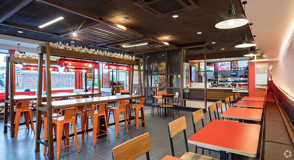 Retail in Madrid, Madrid to rent - Interior Photo - Image 1 of 1