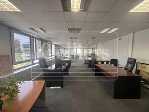 Office in Marseille to rent Interior Photo- Image 2 of 8