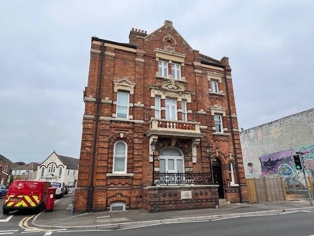 896 Christchurch Rd, Bournemouth for sale Primary Photo- Image 1 of 1