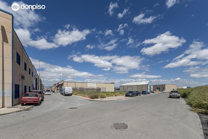 Paseo de las Andas, 7, Las Gabias, Granada for sale - Building Photo - Image 3 of 14