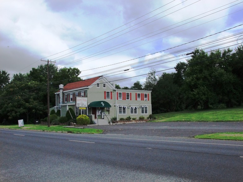 1090 Route 22, Lebanon, NJ for sale - Building Photo - Image 1 of 1