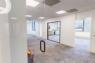 40 E Huron St, Chicago, IL to rent Matterport 3D Scan- Image 1 of 6