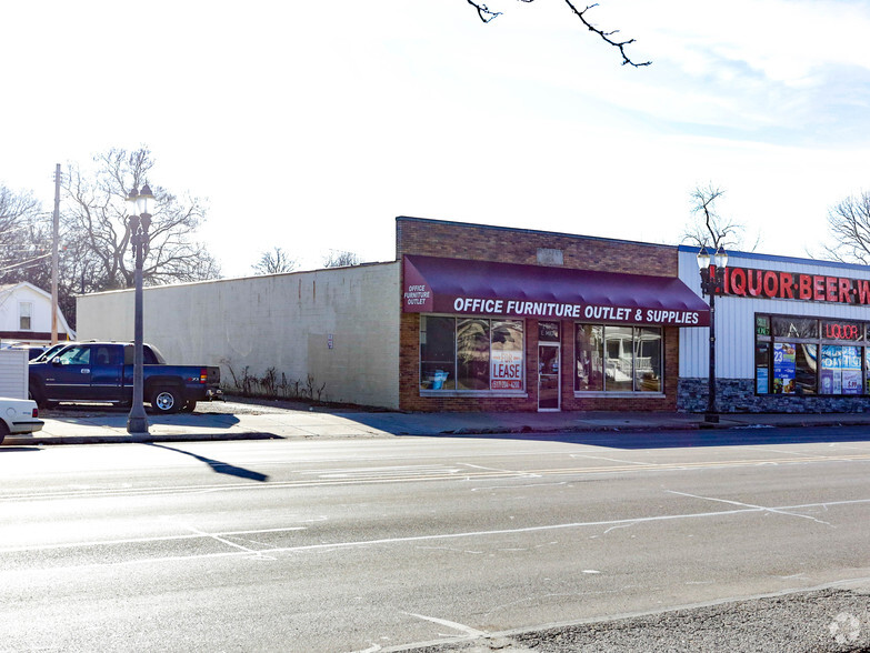 1910 E Michigan Ave, Lansing, MI for sale - Primary Photo - Image 1 of 1