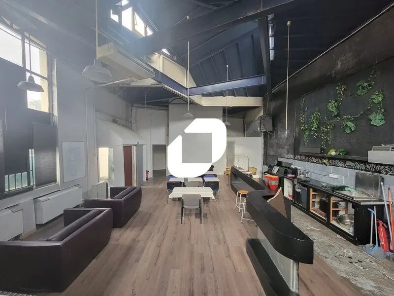 Office in Évry-Courcouronnes to rent Building Photo- Image 1 of 10