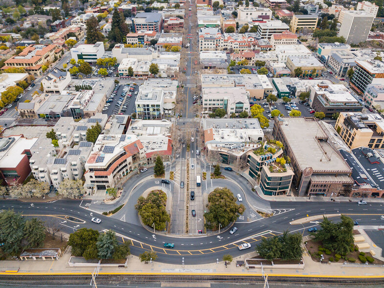 124 University Ave, Palo Alto, CA for rent - Aerial - Image 2 of 7