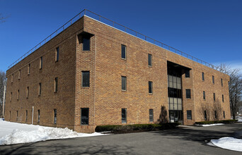 2 Computer Dr W, Albany, NY for rent Building Photo- Image 1 of 2