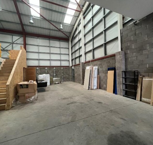 79-79A Salamander St, Edinburgh to rent Interior Photo- Image 1 of 2