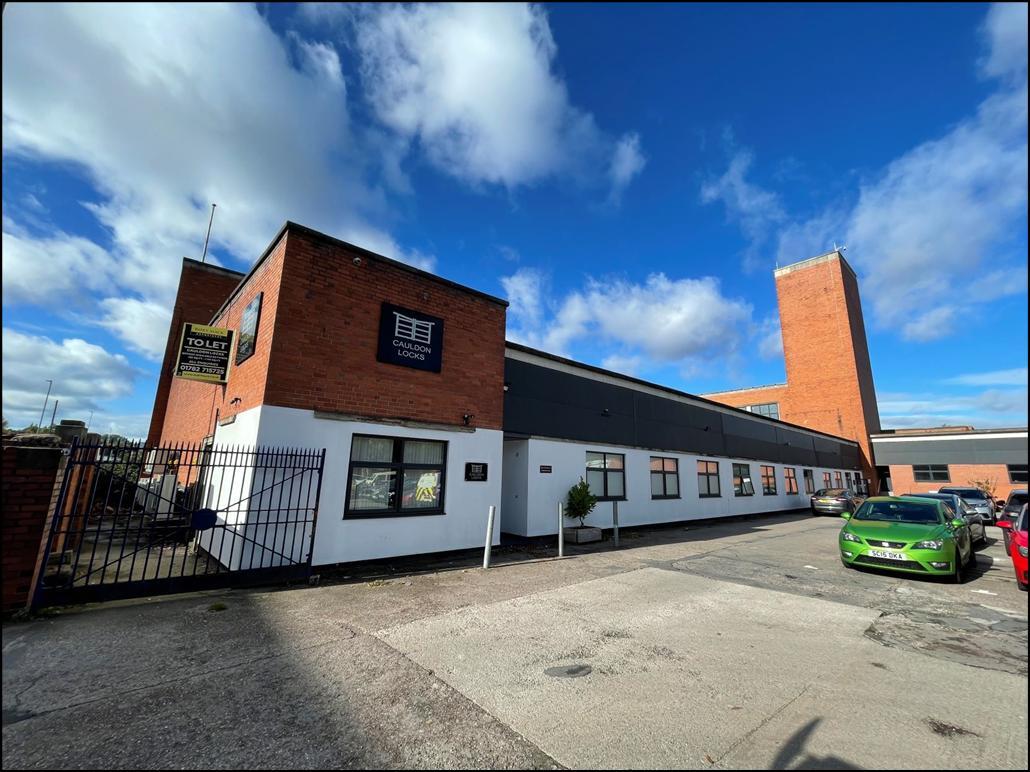 Etruscan St, Stoke On Trent to rent Building Photo- Image 1 of 2