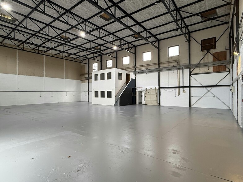 Lynchborough Rd, Liphook to rent - Building Photo - Image 3 of 17