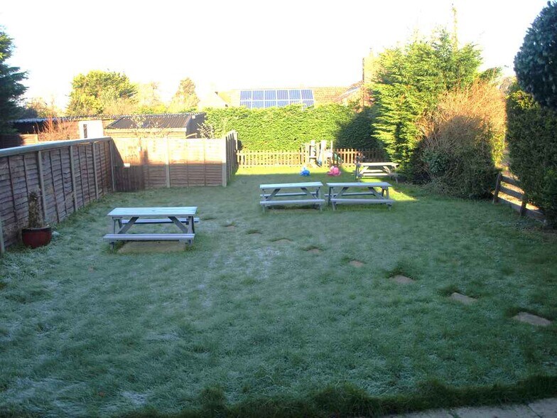 8 Norwich Rd, Ditchingham to rent - Building Photo - Image 3 of 10