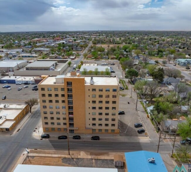 200 W 1st St, Roswell, NM for sale - Primary Photo - Image 1 of 1