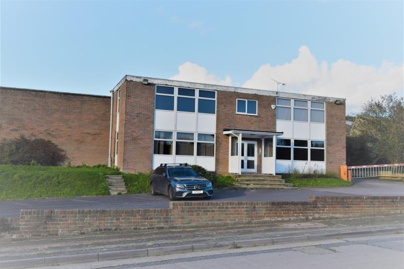 17 Buckland Rd, Yeovil for sale Building Photo- Image 1 of 1