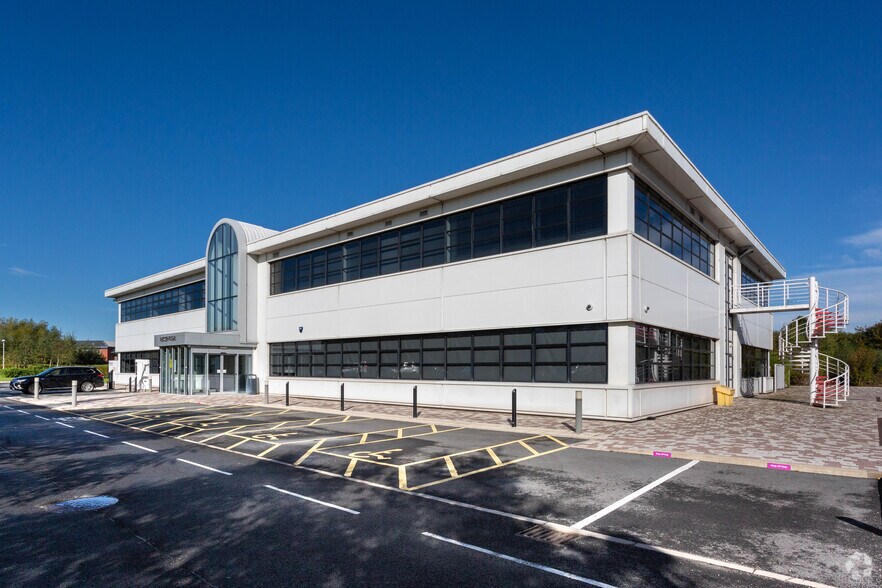 Nissan Way, Washington for sale - Building Photo - Image 1 of 1