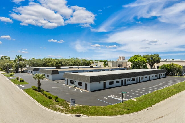 More details for 4255 Westroads Dr, Riviera Beach, FL - Industrial to Rent